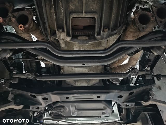 BMW Seria 8 - 24