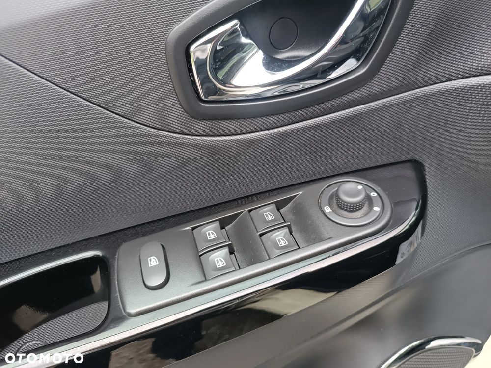 Renault Captur - 12
