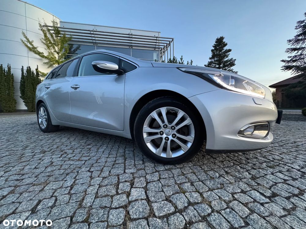 Kia Ceed Cee'd 1.6 CRDi Business Line - 1