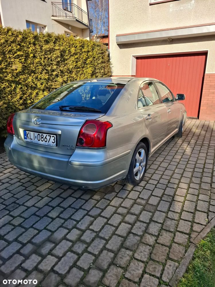 Toyota Avensis 2.0 D-4D Luna - 8