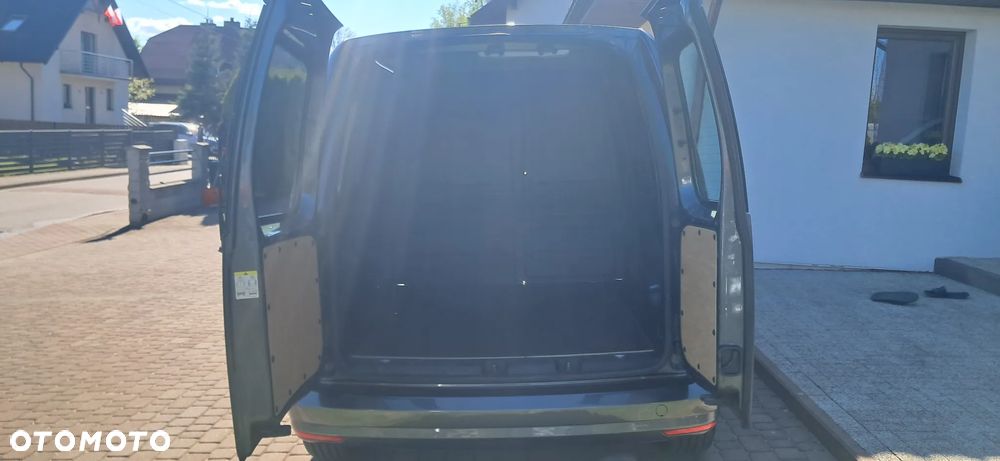 Volkswagen Caddy - 9
