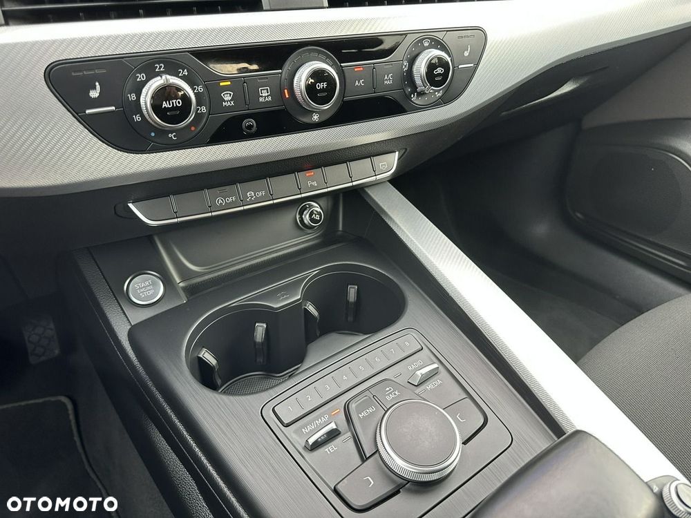Audi A4 Avant 2.0 TDI ultra S tronic sport - 26