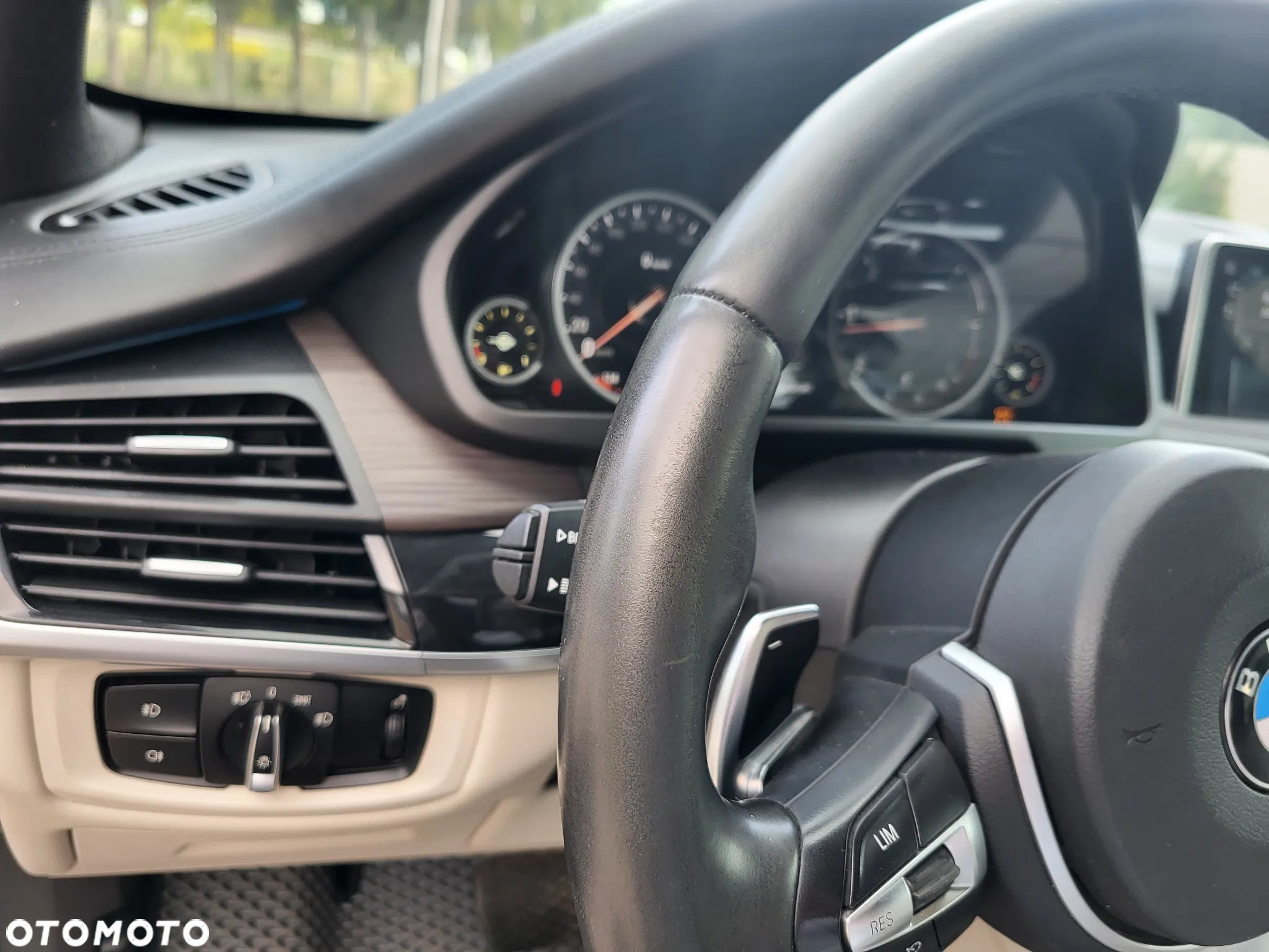 BMW X5 xDrive40d - 17