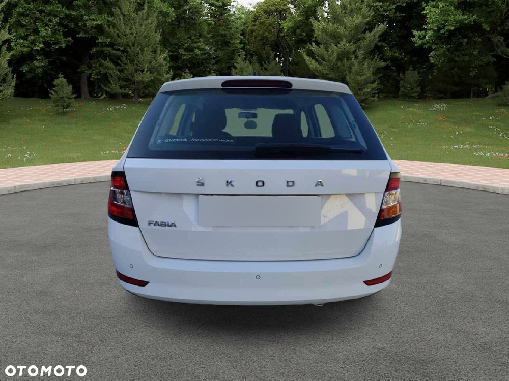 Skoda Fabia 1.0 TSI Ambition - 4