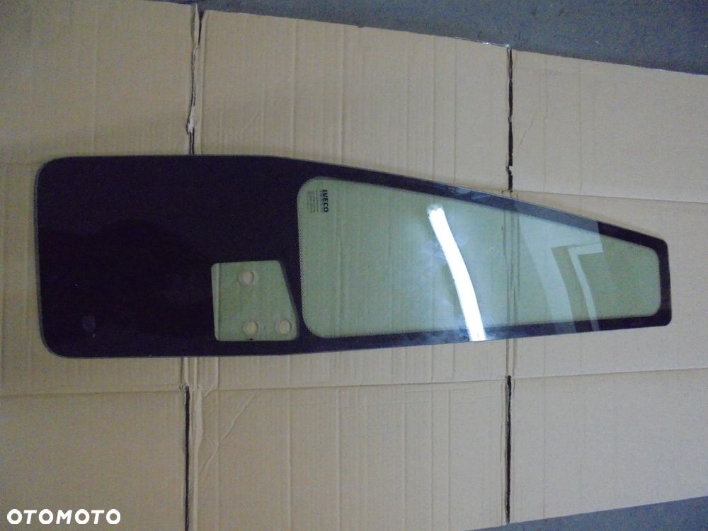 SZYBA PRZÓD DRZWI LEWA EUROCARGO 2009 R-