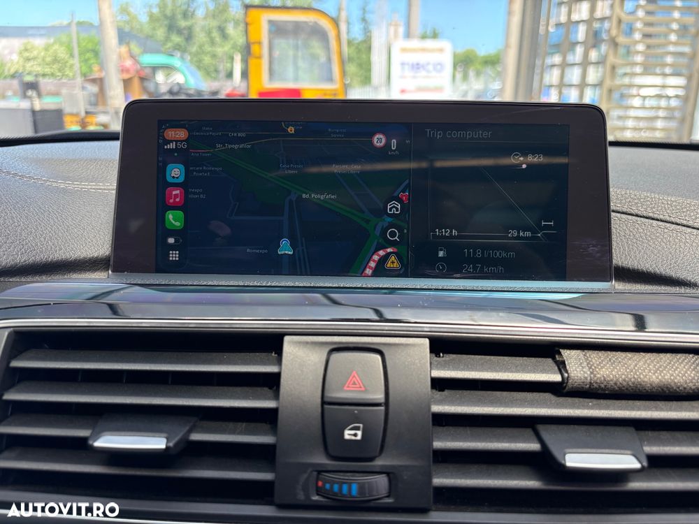 BMW Seria 3 320i AT - 10