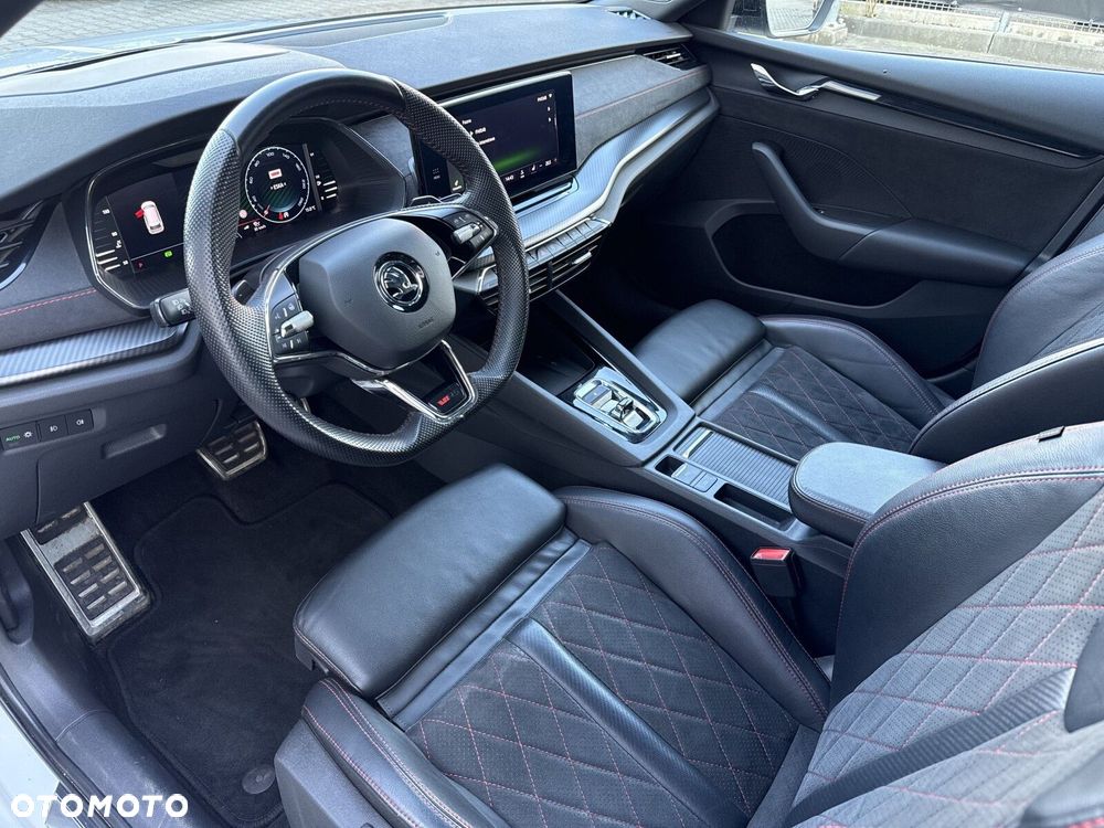 Skoda Octavia 2.0 TDI RS DSG - 12