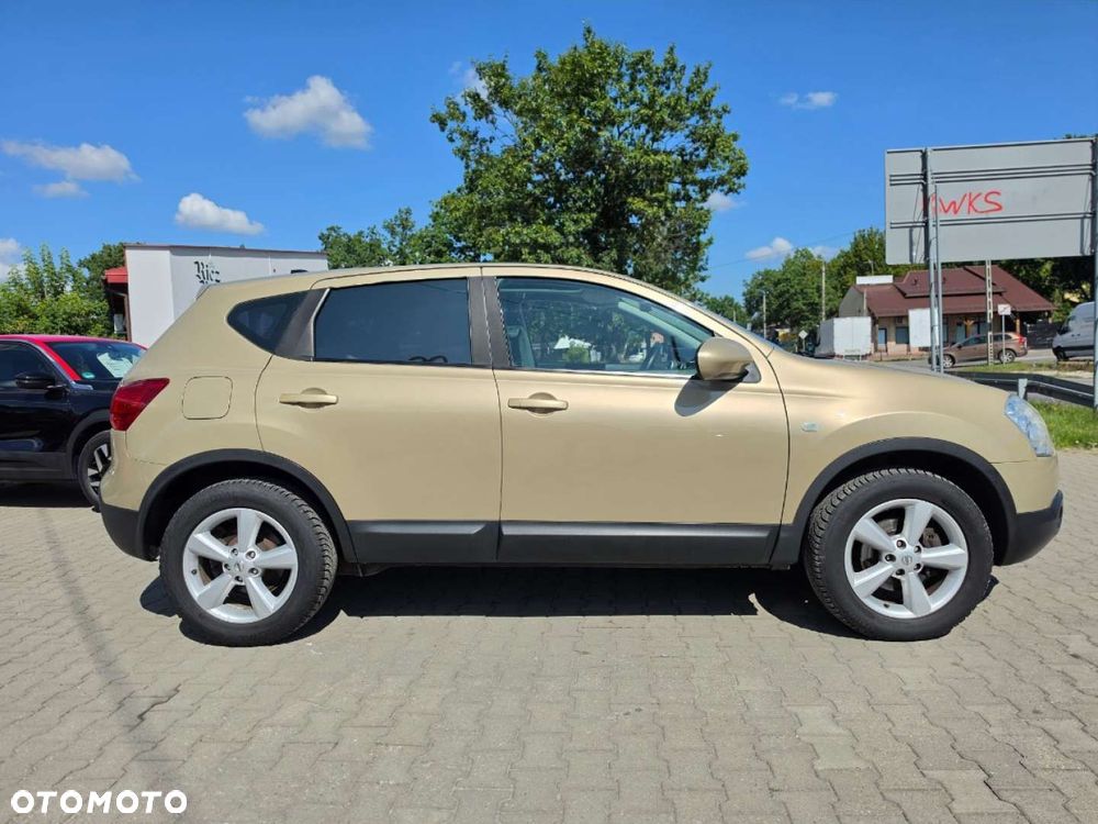 Nissan Qashqai - 8