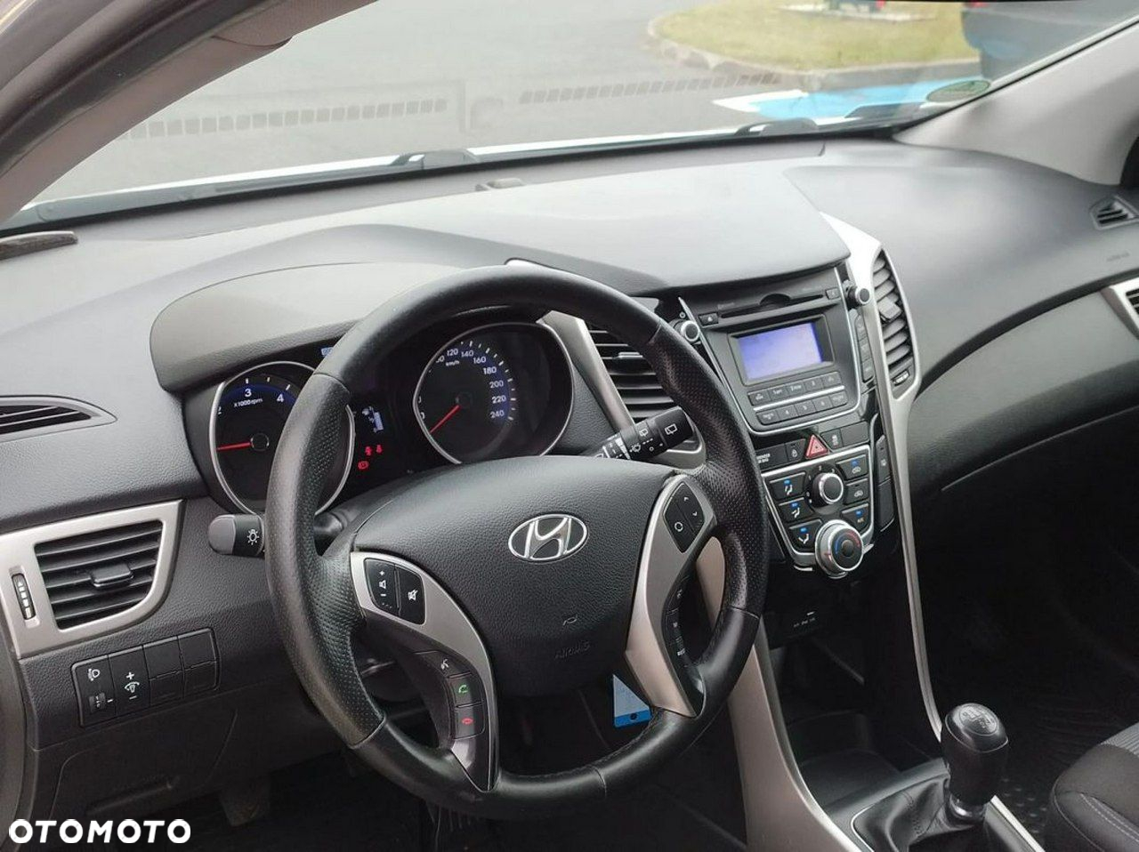 Hyundai i30 1.6 CRDi Classic + - 9