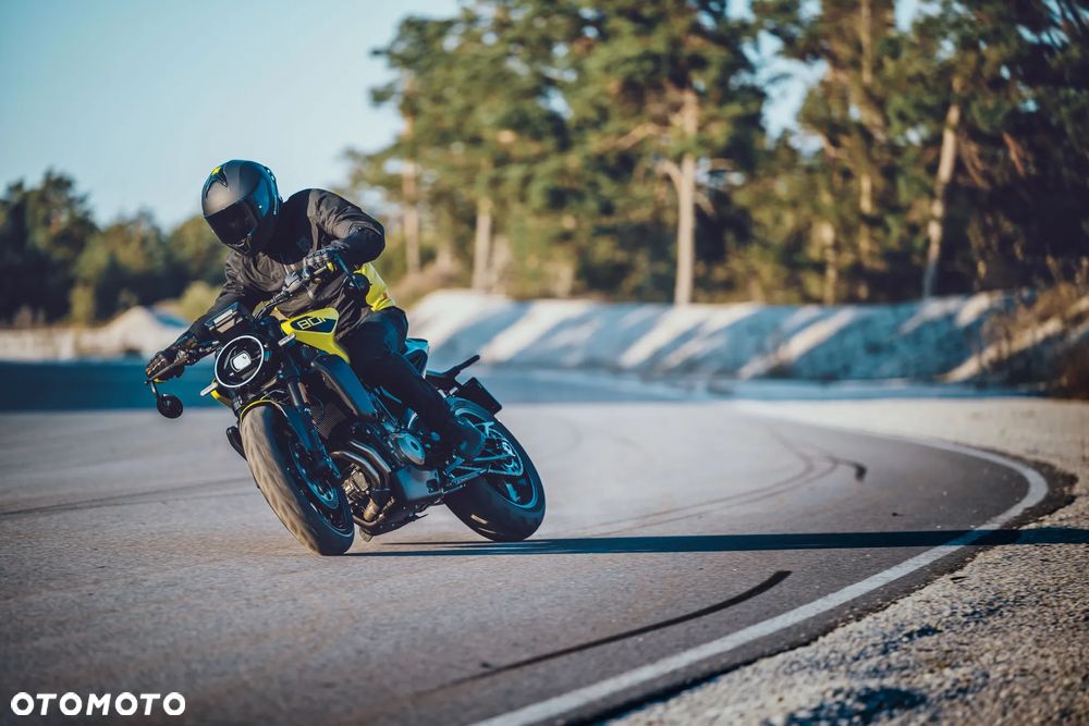 Husqvarna Vitpilen - 12