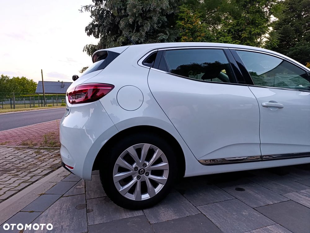Renault Clio - 12