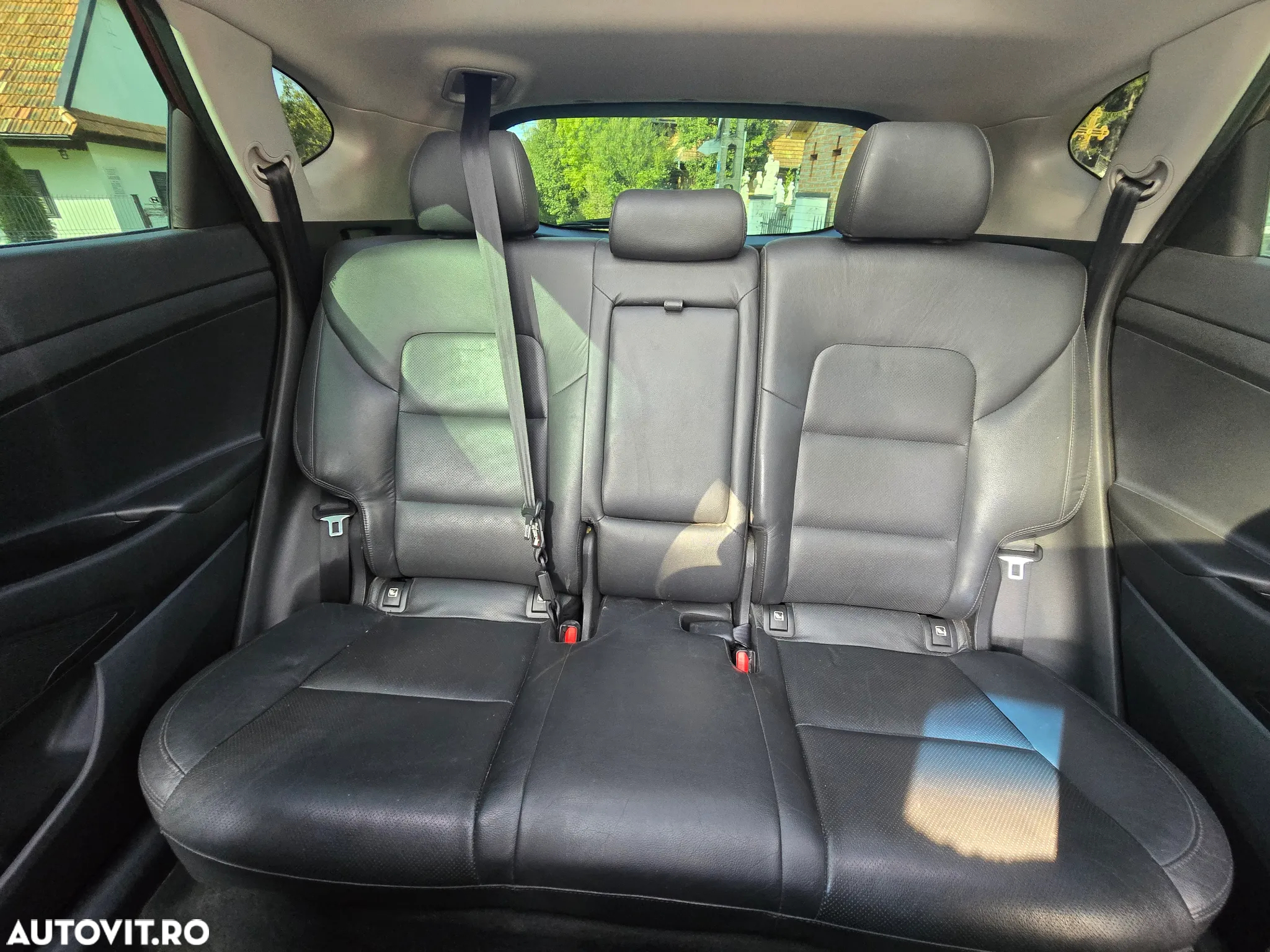 Hyundai Tucson 2.0 CRDI 4WD 6AT Luxury+ - 15