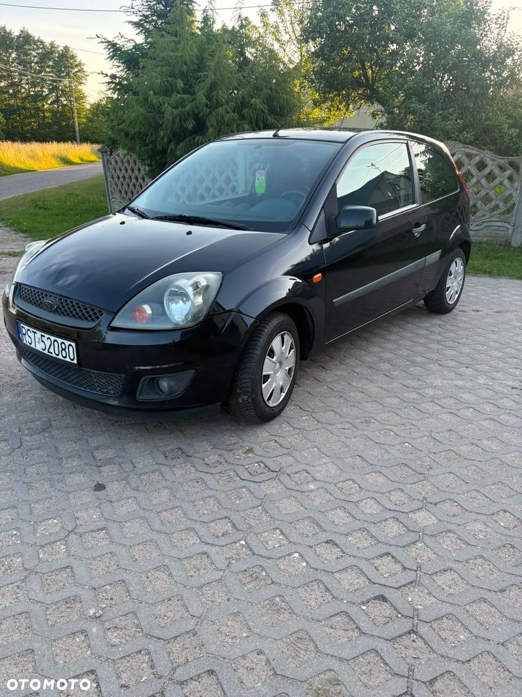 Ford Fiesta - 12