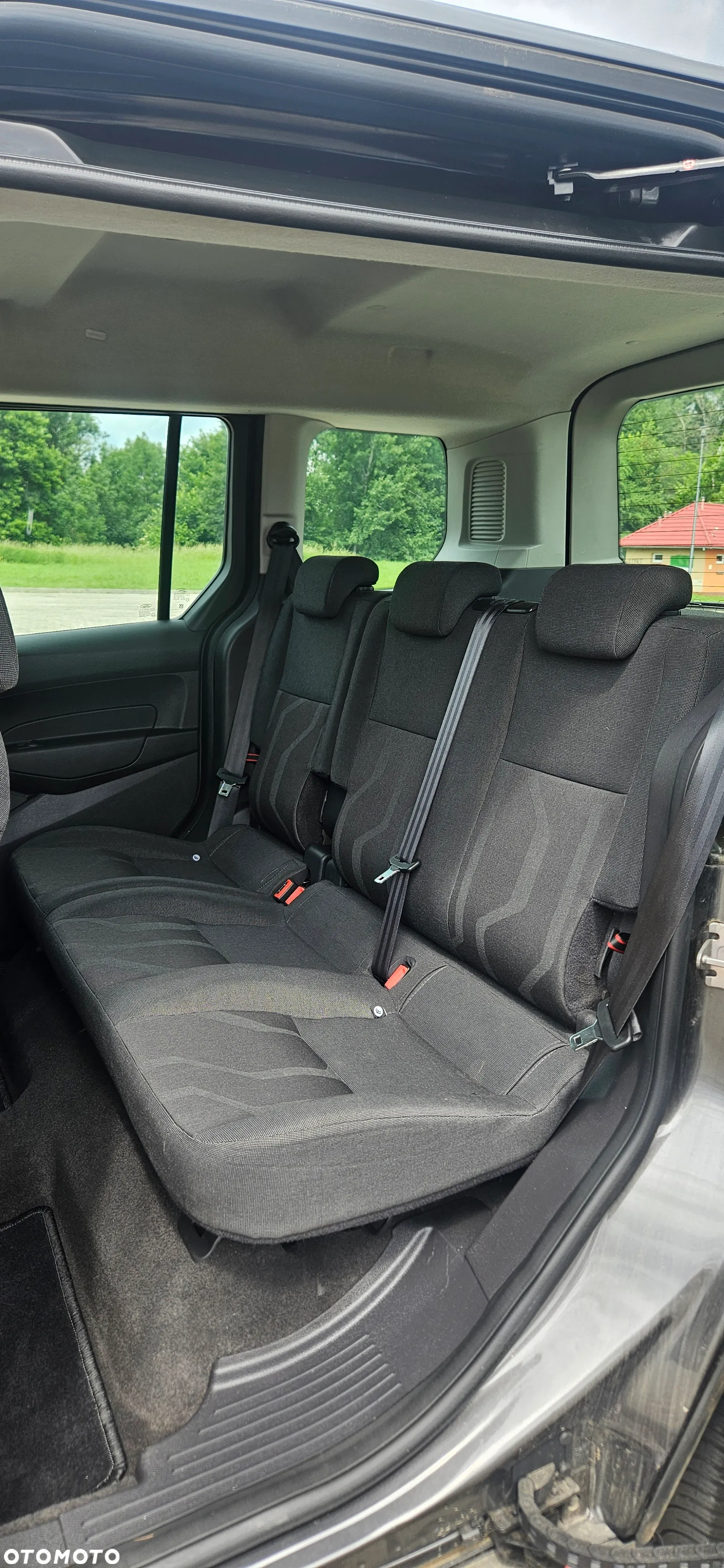 Ford Tourneo Connect 1.0 EcoBoost Start-Stop Ambiente - 10