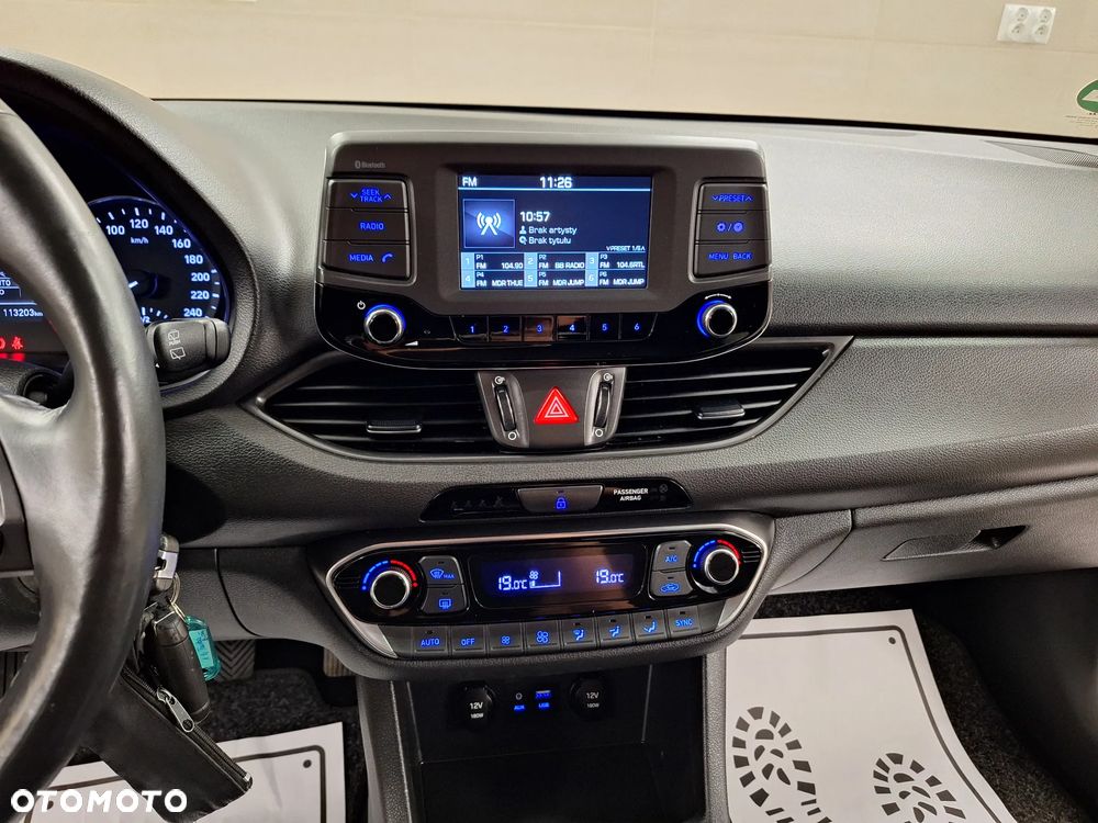 Hyundai i30 1.4 T-GDI Premiere Luxury - 34