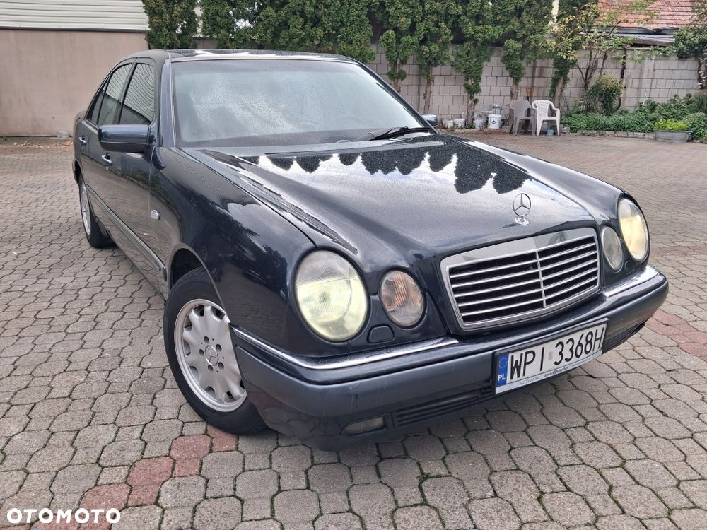 Mercedes-Benz Klasa E - 2