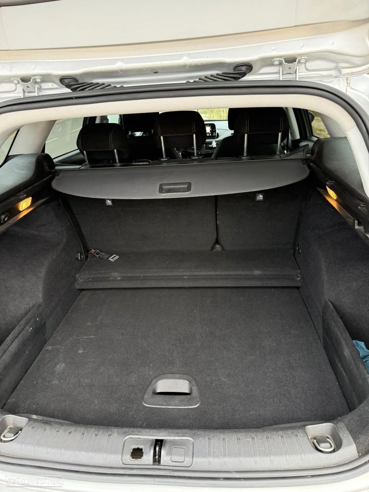 Fiat Tipo Station Wagon 1.3 M-Jet Lounge Tech J17 - 14