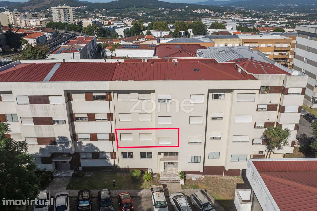 Apartamento T3 com Varanda e Garagem S Vicente, Braga - Grande imagem: 2/30