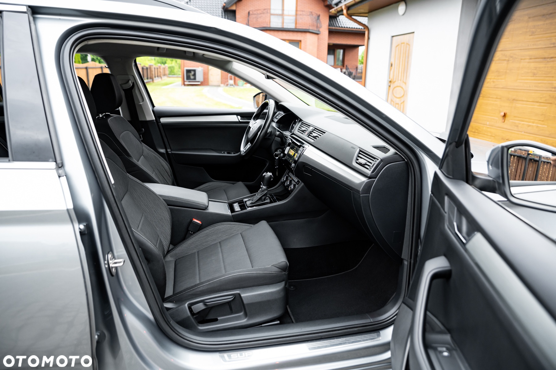Skoda Superb Combi 2.0 TDI 4x4 DSG Ambition - 8