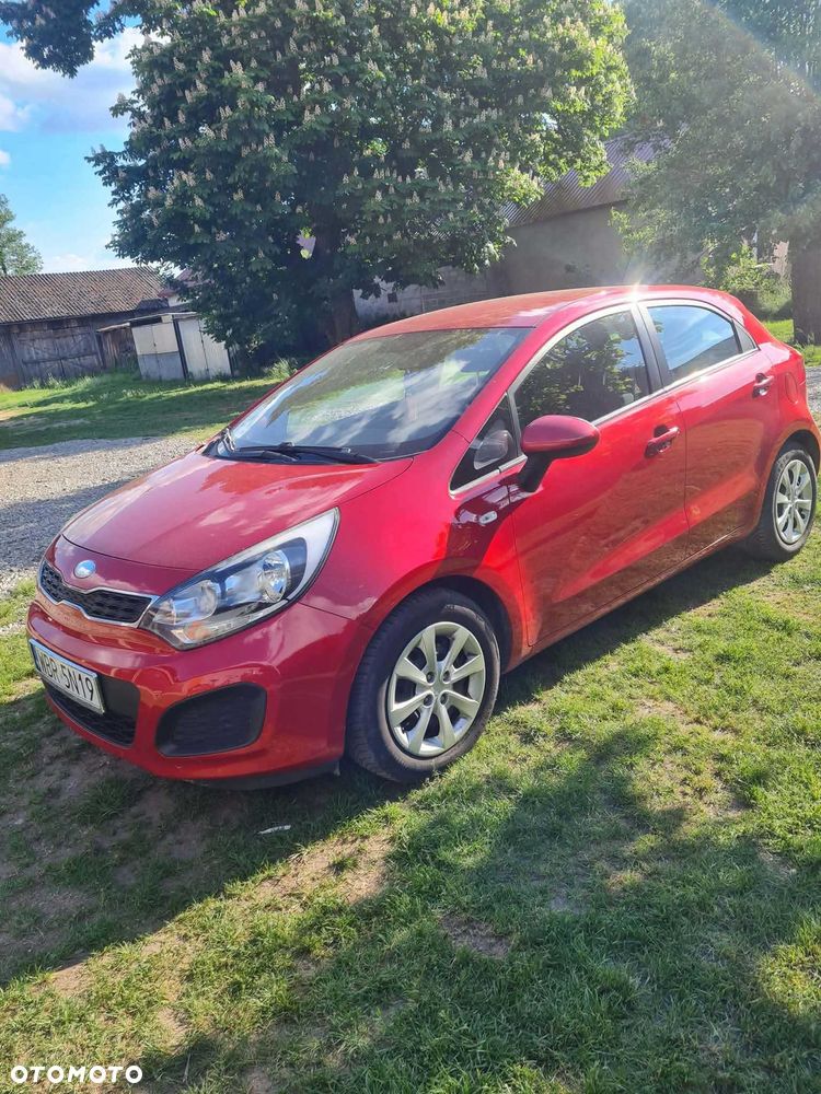 Kia Rio - 1