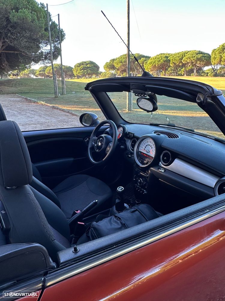 MINI Cabrio Cooper D - 14