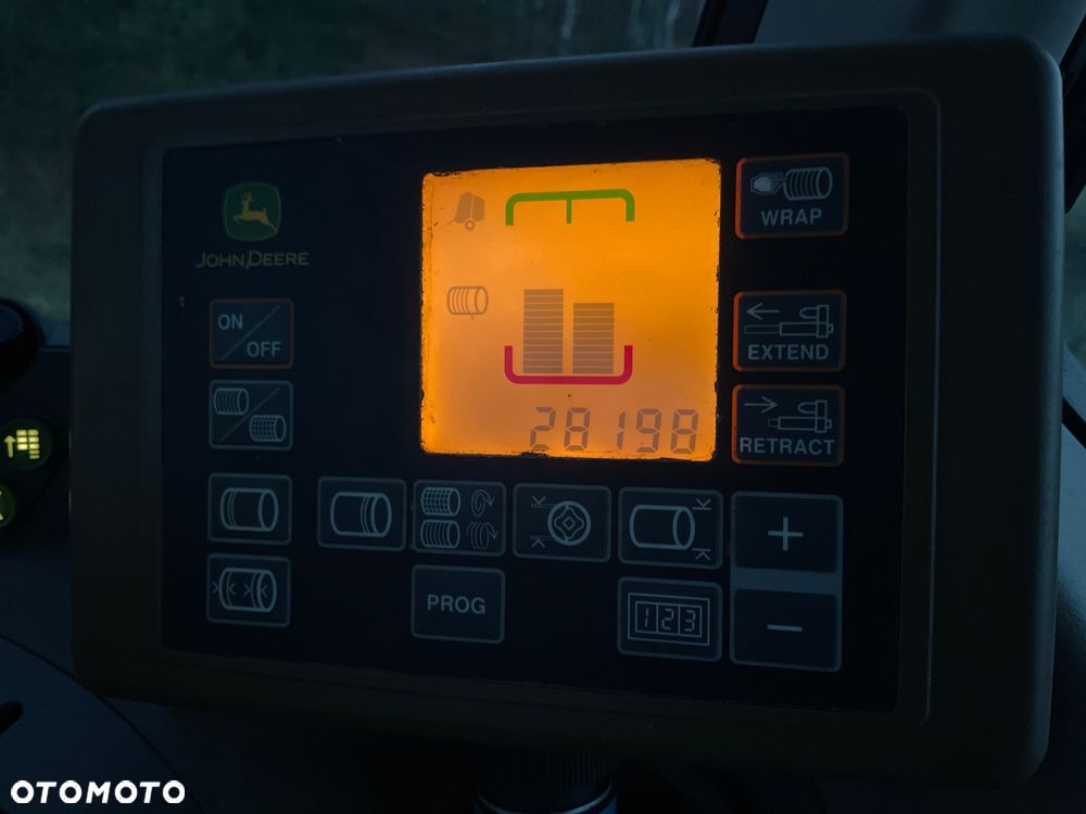 John Deere 592 - 17