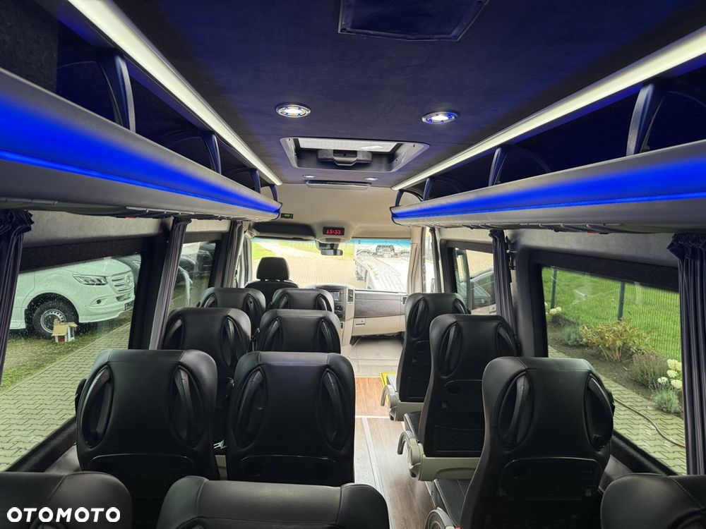 Mercedes-Benz Sprinter 519 - 25
