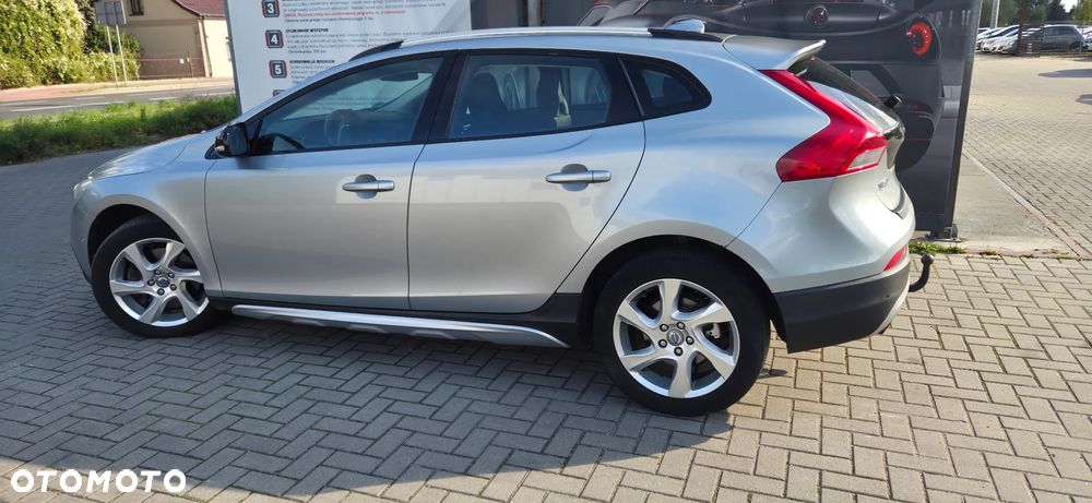 Volvo V40 Cross Country D3 Drive-E Momentum - 8
