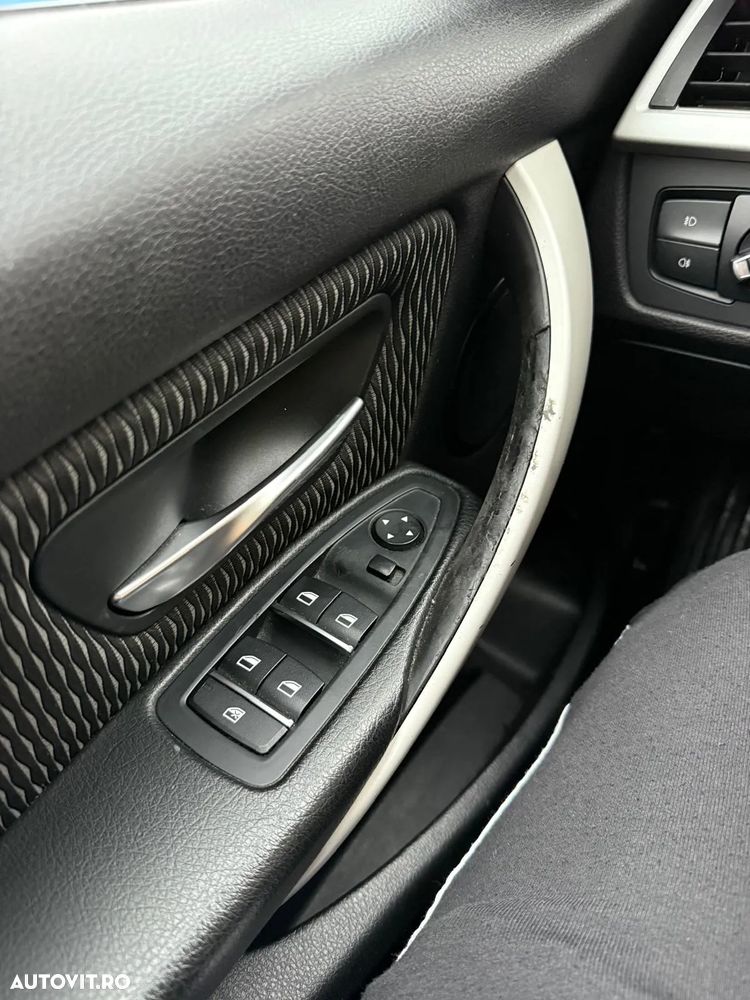 BMW Seria 3 320d EfficientDynamics Edition - 13