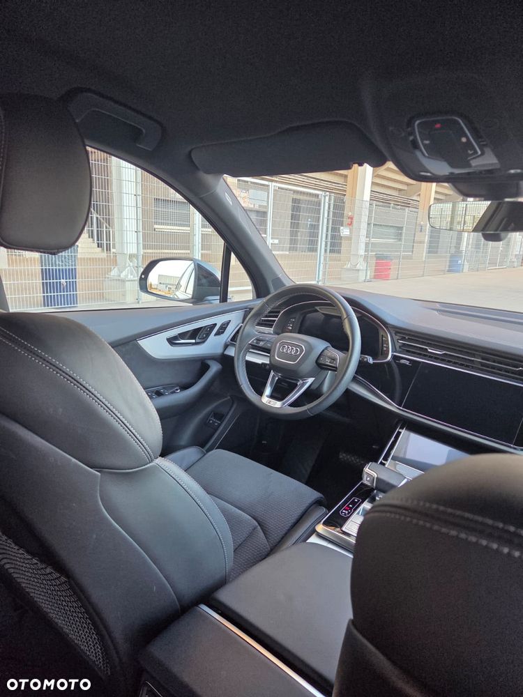 Audi Q7 55 TFSI e Quattro Tiptronic - 16