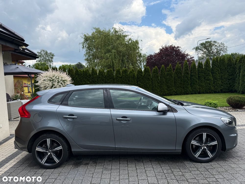 Volvo V40 D3 Geartronic RDesign - 10
