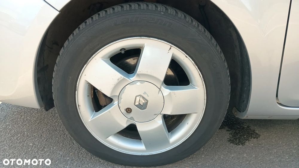 Renault Clio 1.5 dCi Alize - 7