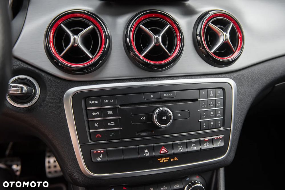 Mercedes-Benz CLA AMG 45 4Matic AMG Sp.sh 7G-DCT - 17