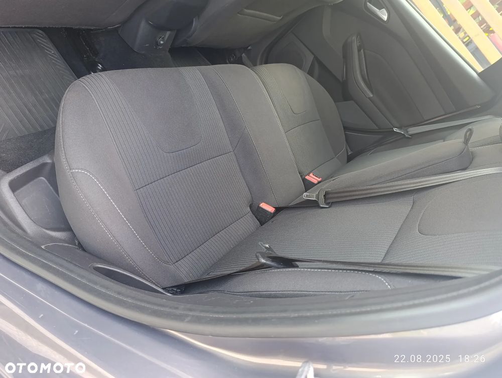 Ford Focus 1.6 TDCi ECOnetic 88g Start-Stopp-System Titanium - 12
