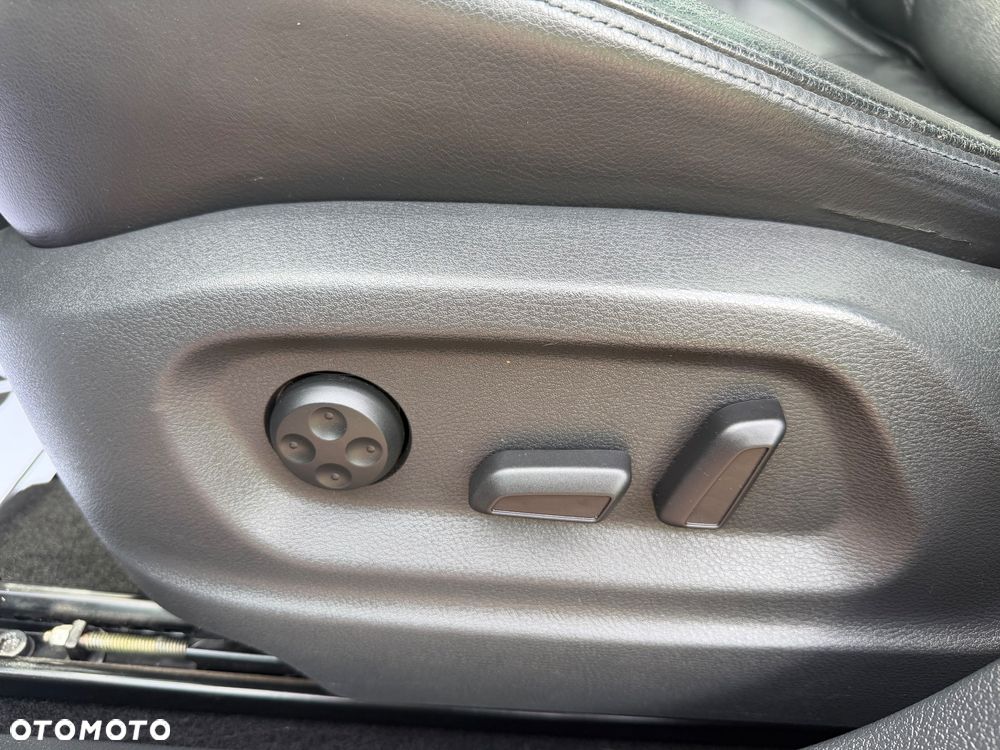 Volkswagen Tiguan 2.0 TDI DPF 4Motion DSG Exclusive - 37