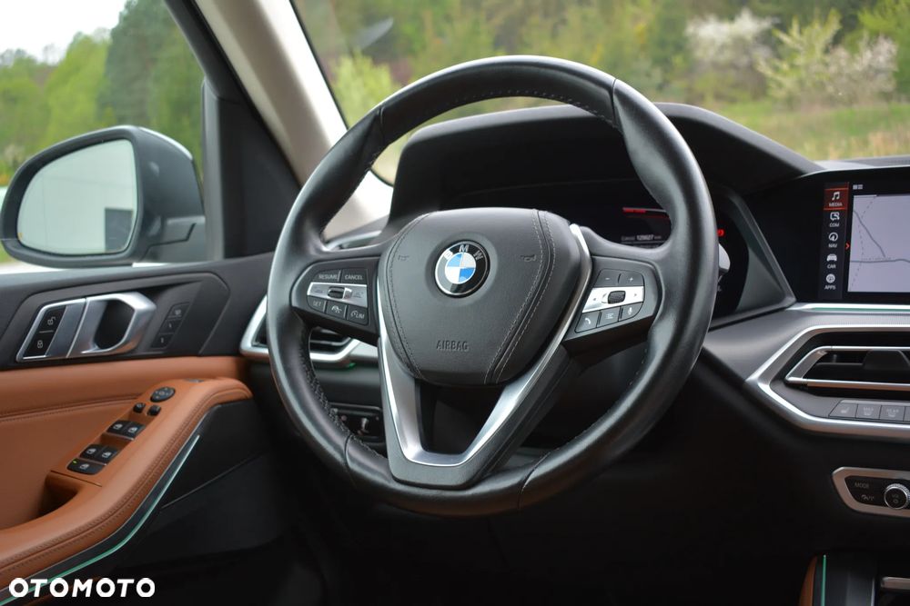 BMW X5 xDrive40i - 23