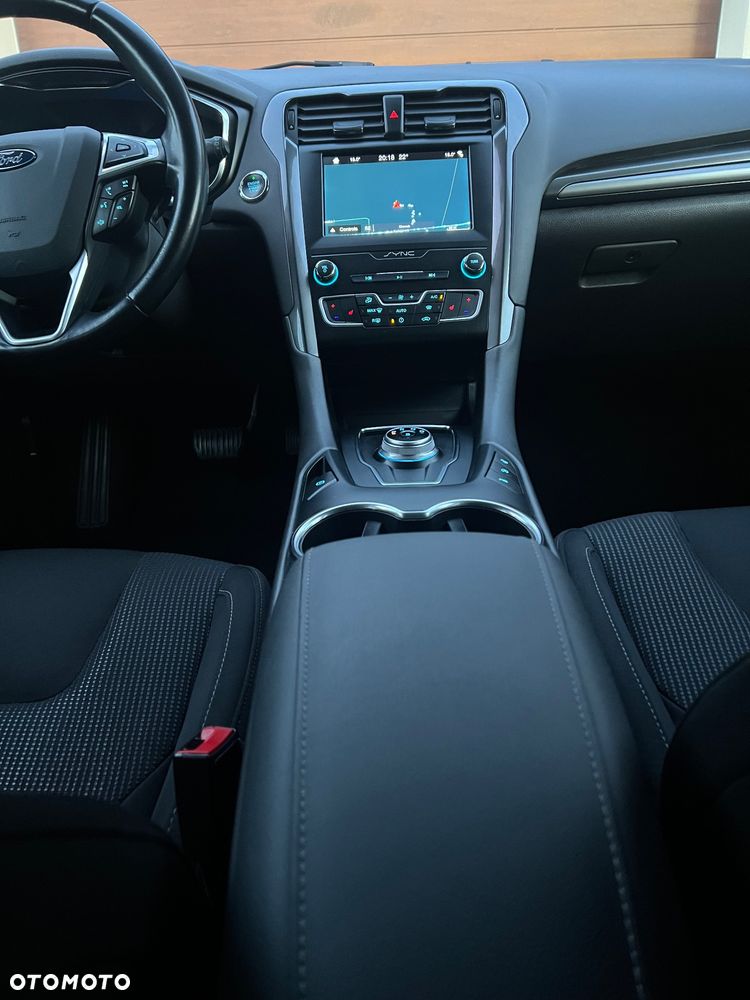 Ford Mondeo 2.0 EcoBlue Titanium - 27