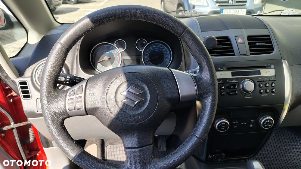 Suzuki SX4 1.6 Premium - 14