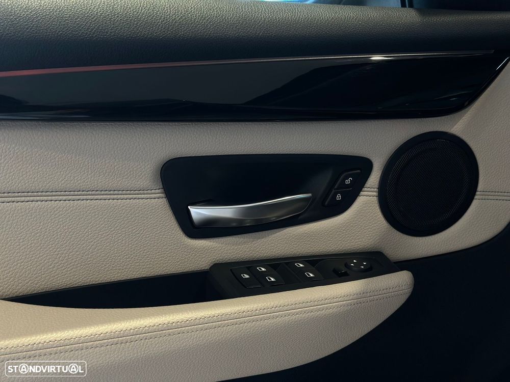 BMW 216 Active Tourer d Line Sport - 10