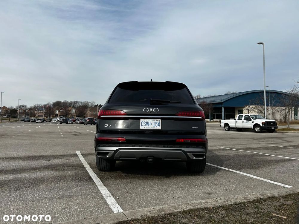 Audi Q7 - 11