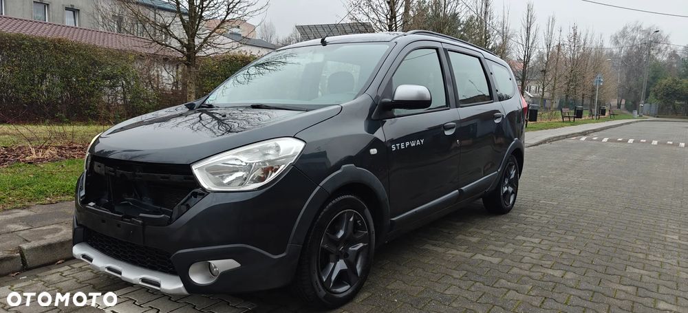 Dacia Lodgy dCi 110 Stepway Celebration - 1