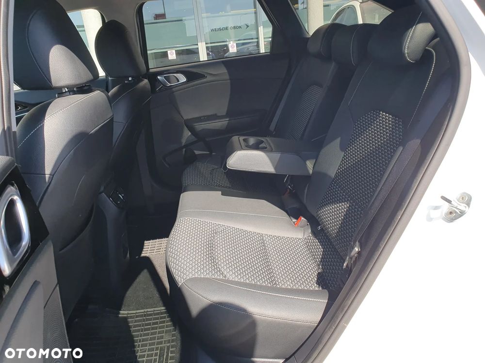 Kia Ceed 1.5 T-GDI L - 26