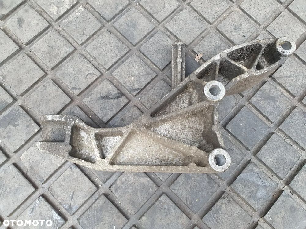 OPEL ASTRA H 2.0B 2.0T 04' HB ŁAPA WSPORNIK 24459820 - 3