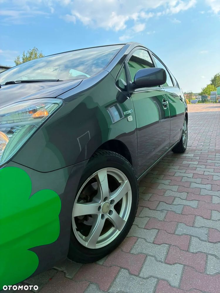 Toyota Prius 1.5 VVT-i Prestige - 9