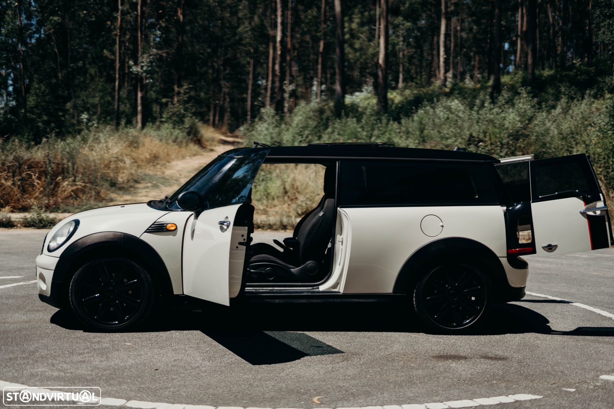 MINI Clubman Cooper D - 24