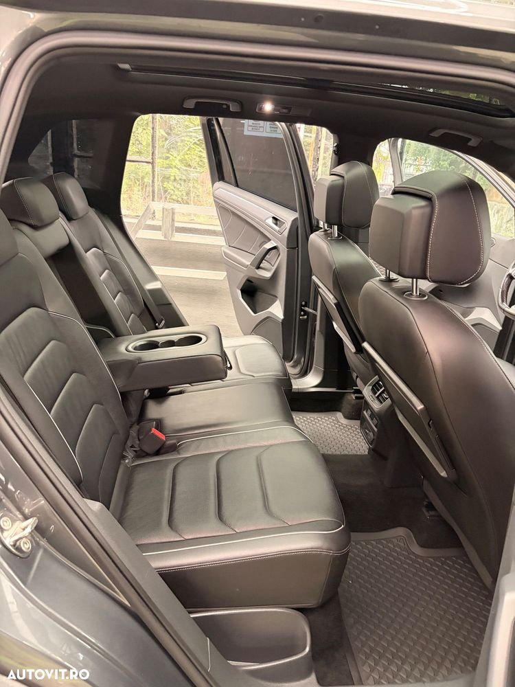 Volkswagen Tiguan - 18