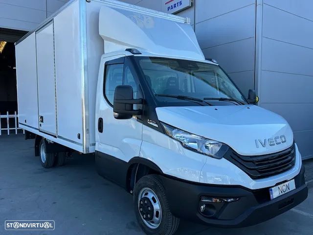 Iveco DAILY 35C16A8 (cx automática) - 1