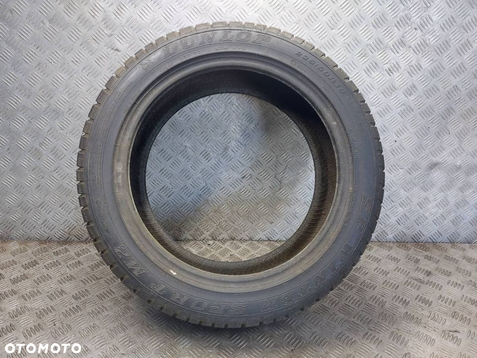 OPONA ZIMOWA 235/50R18 DUNLOP SP WINTER SPORT M2 - 1