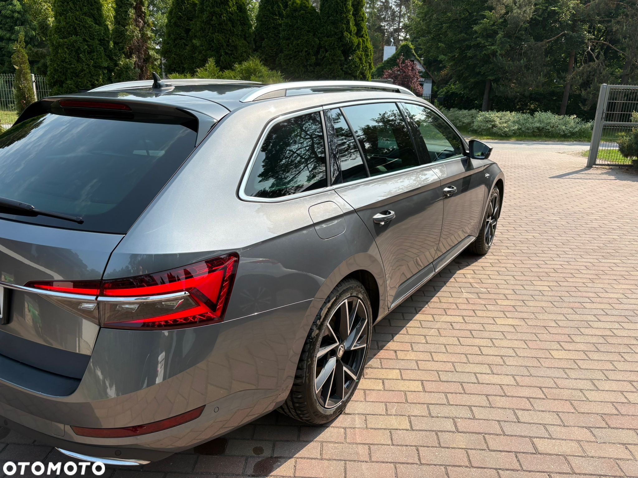 Skoda Superb 2.0 TDI SCR 4x4 L&K DSG - 5