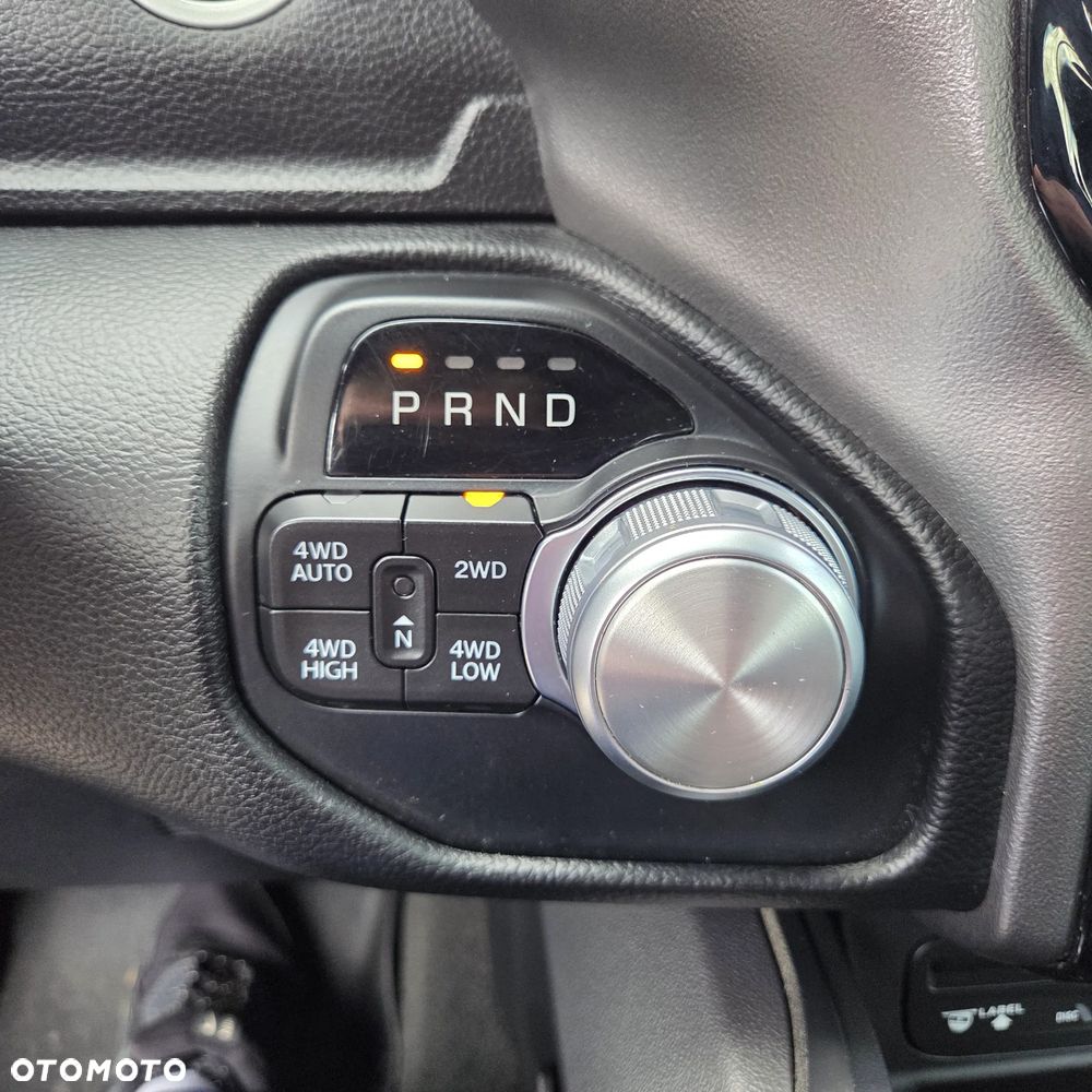 RAM 1500 Crew Cab Sport - 23